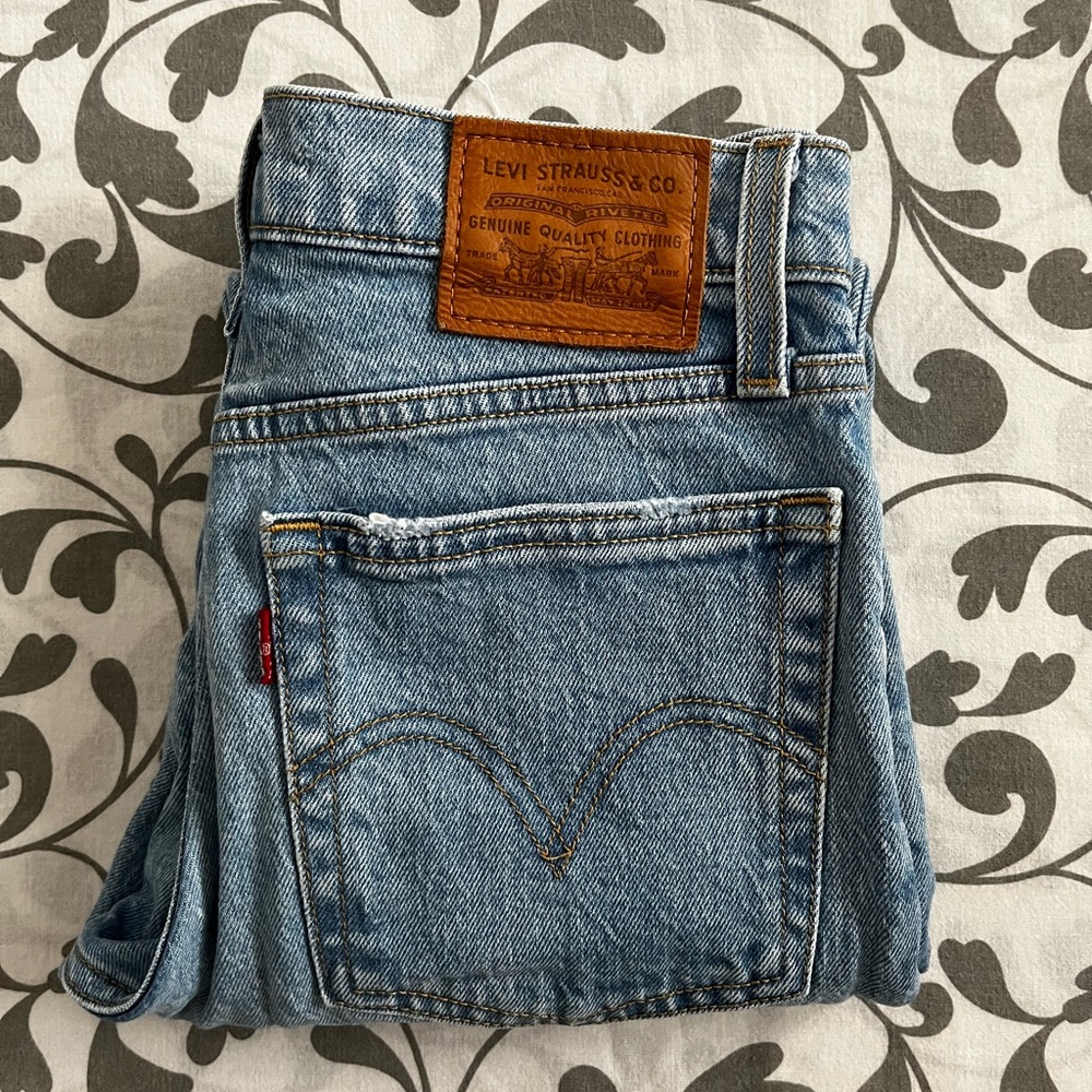 Levi’s Premium Wedgie Straight Jeans